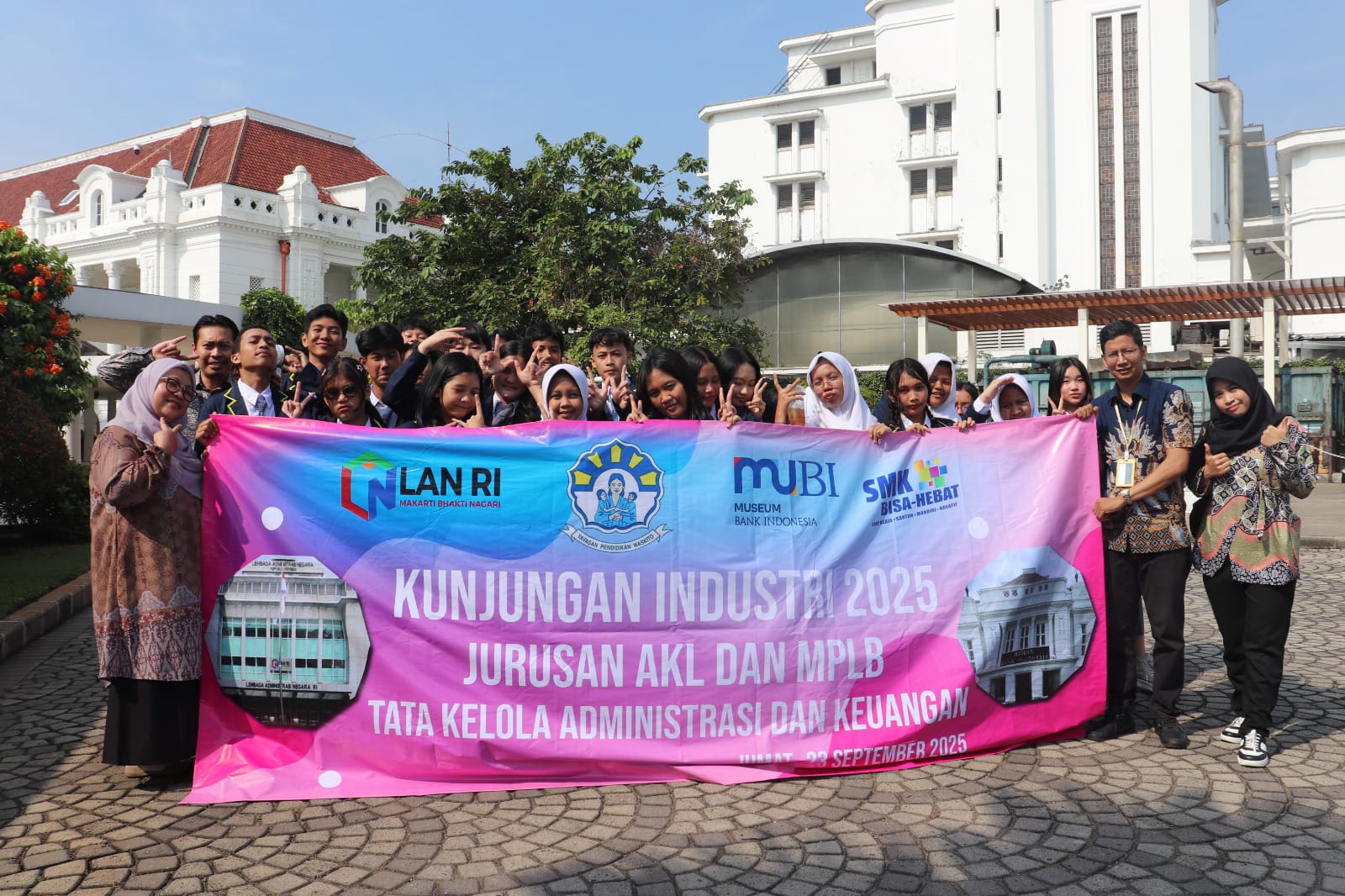KUNJUNGAN INDUSTRI SMK WASKITO